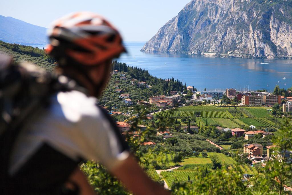 Lake House La Gemma Riva del Garda Eksteriør bilde